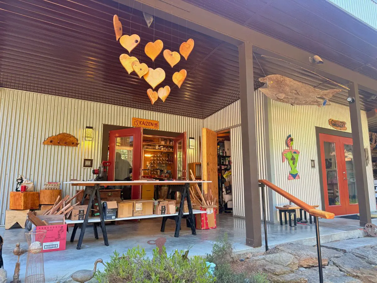 木のまな板づくりの木工スタジオ「KAIZEN」の外観